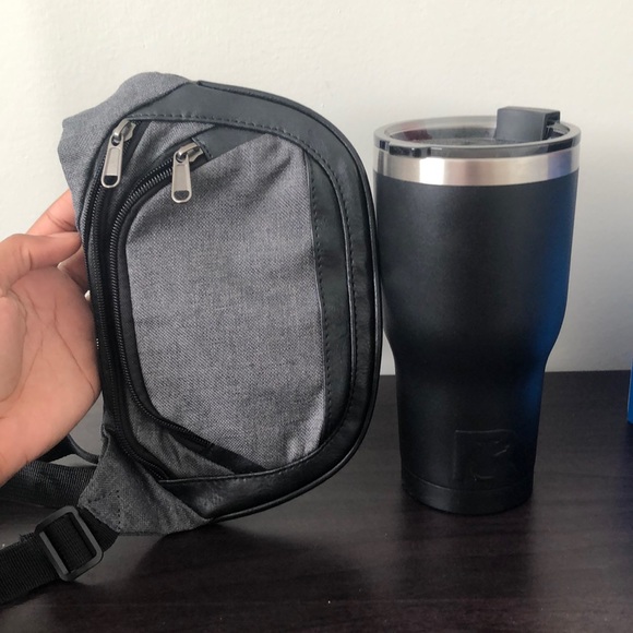 Fanny pack! - Picture 4 of 5